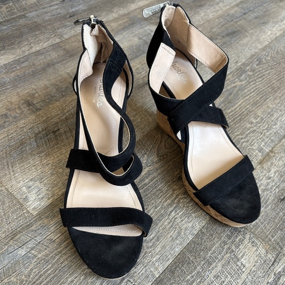 Charles David Black Wedges with Tan Cork Heel - Picture 2 of 6